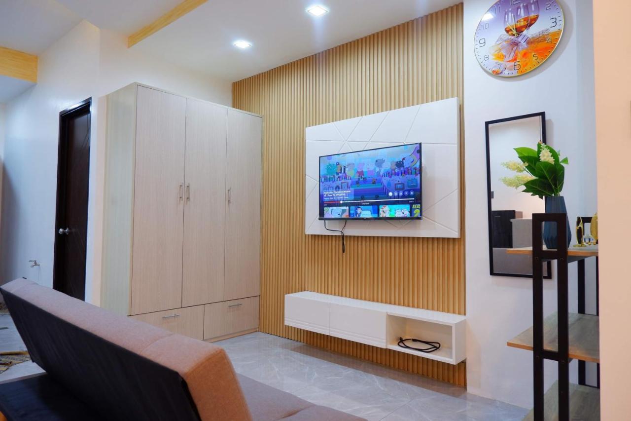 Cozy Entire Condo Unit With Pool Access Angeles Exteriér fotografie